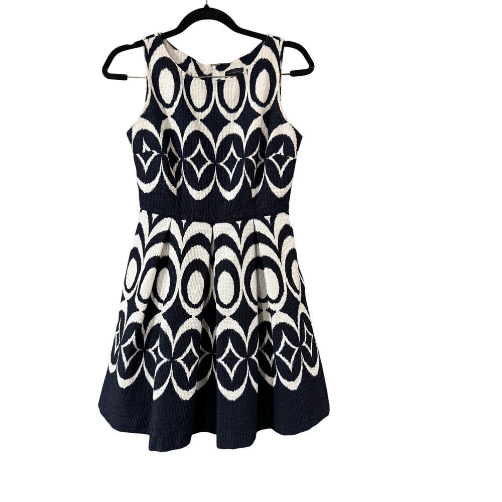 The Limited Navy & White Fit & Flare Dress – Size 2 – Textured Cotton